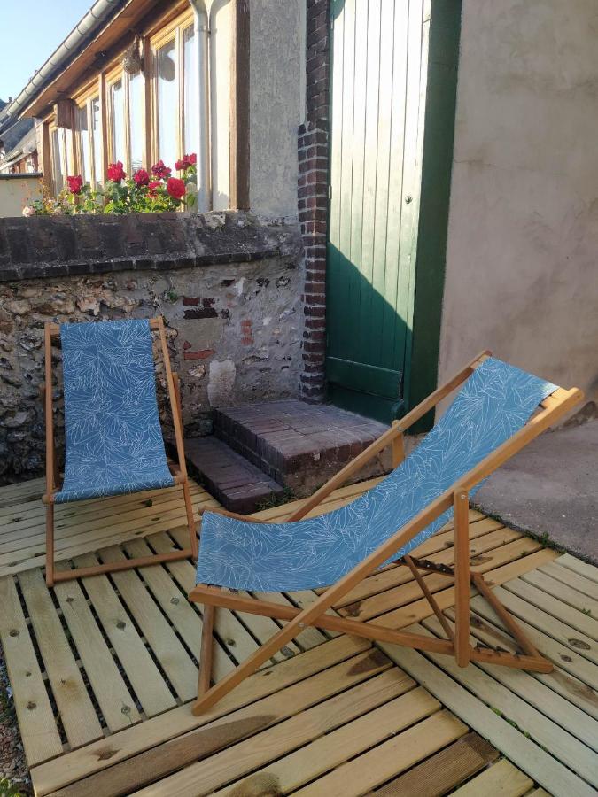 Le Nid Normand Avec Terrasse - Stationnement Facile Et Gratuit - 5 Min Seine Apartment Deville-les-Rouen Exterior photo